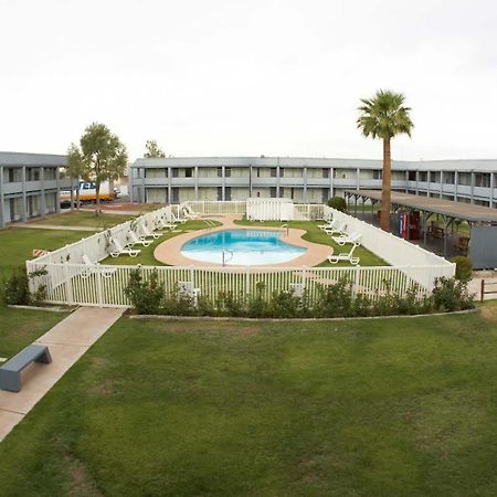 Ez 8 Motel Airporter Phoenix Bagian luar foto