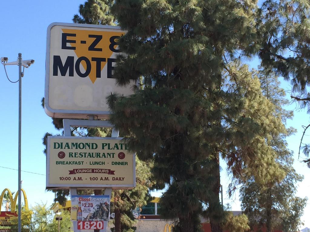 Ez 8 Motel Airporter Phoenix Bagian luar foto