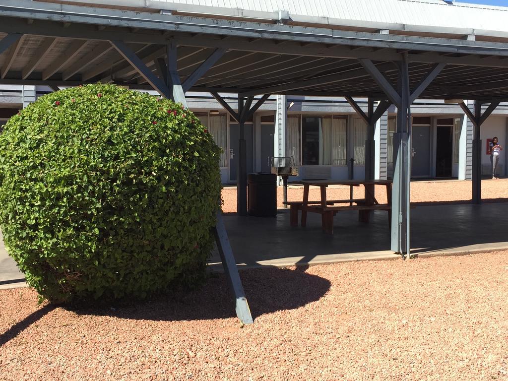 Ez 8 Motel Airporter Phoenix Bagian luar foto